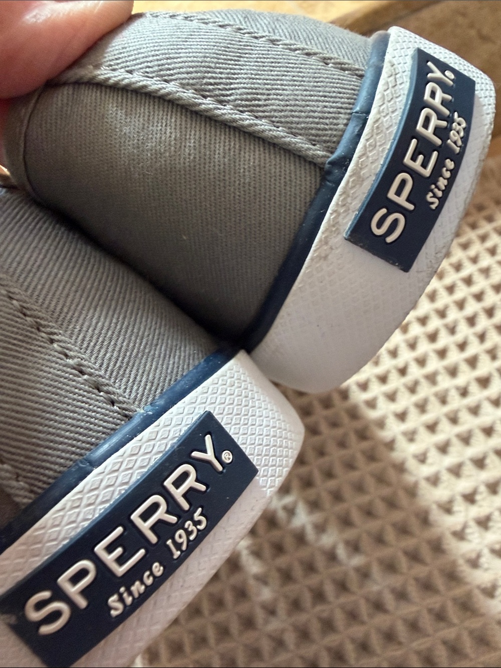 Sperry Women’s Gray Canvas Sneakers with Tan Leather Laces women’s 9.5 new - Picture 4 of 10
